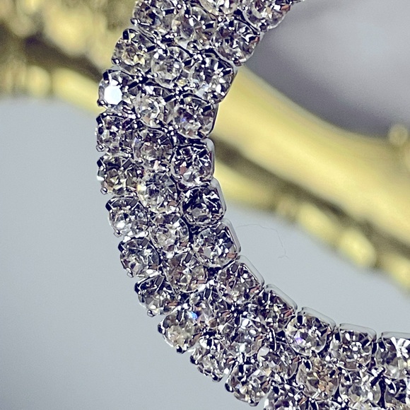Oval Faux Diamond Brooch/Belt Accessory - Picture 4 of 4